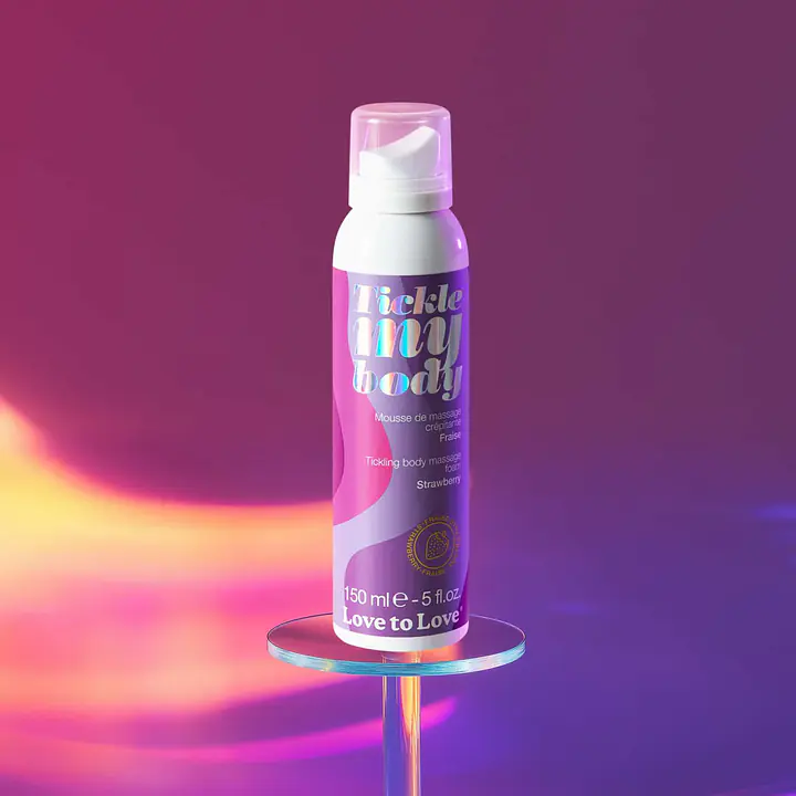 Масажна піна Love To Love TICKLE MY BODY Strawberry (150 мл) зволожувальна - Master