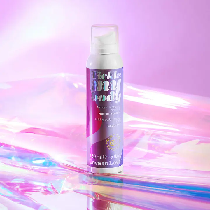 Масажна піна Love To Love TICKLE MY BODY Passion Fruit (150 мл) зволожувальна - Master