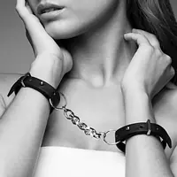 Наручники з екошкіри Bijoux Indiscrets Maze – Thin Handcuffs Black - Master