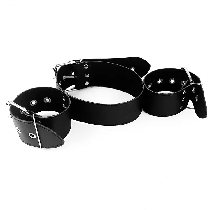 Нашийник з наручниками із натуральної шкіри Art of Sex - Bondage Collar with Handcuffs - Master