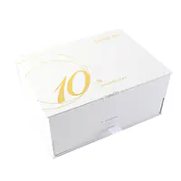 Подарунковий набір Svakom Anniversary Box: вакуумний стимулятор, стрічки, маска, лубрикант, спрей - Master