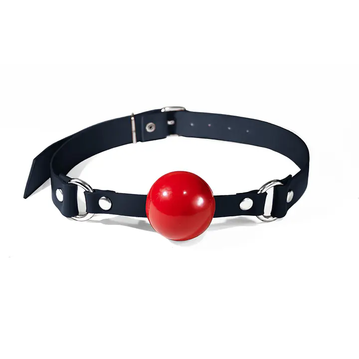 Кляп силіконовий Feral Feelings Silicon Ball Gag Black/Red, чорний ремінець, червона кулька - Master