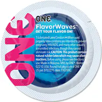 Набір ароматизованих презервативів ONE FlavorWaves, 100 шт, 6 ароматів, 6 кольорів, паковання-тубус - Master