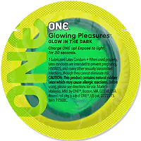 Презерватив ONE Glowing Pleasures, 1 шт, світиться в темряві, зі змазкою - Master