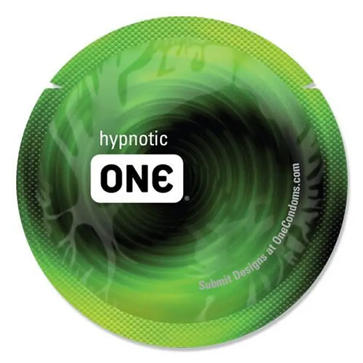 Презерватив ONE Glowing Pleasures, 1 шт, світиться в темряві, зі змазкою - Master