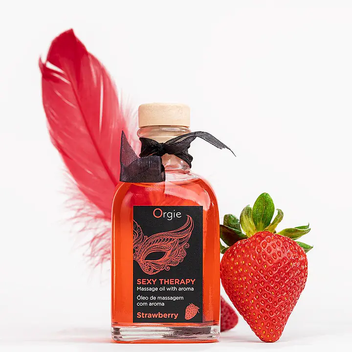 Набір для масажу Orgie – Sexy Therapy Strawberry (100 мл), їстівна розігрівальна олія + пір’їнка - Master