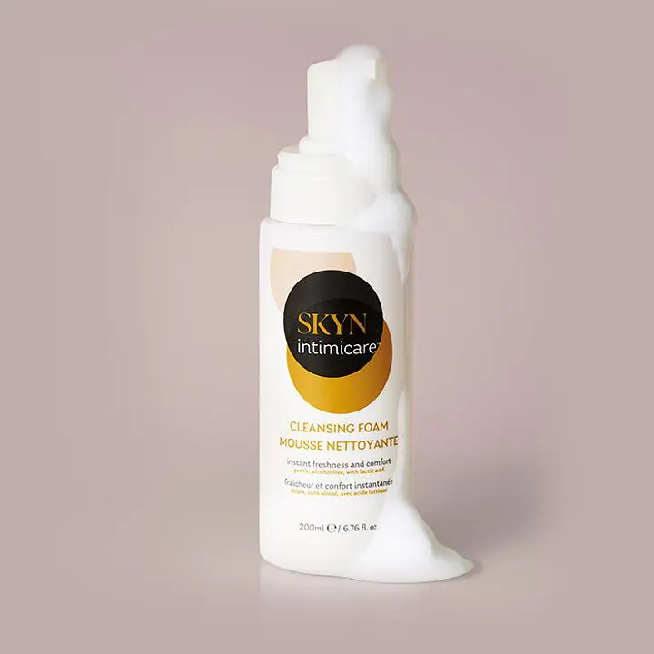 Піна для інтимного догляду SKYN Intimicare Cleansing Foam 200 мл - Master