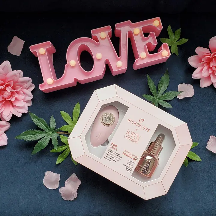 Подарунковий набір HighOnLove&JOPEN: Objects of Desire (краплі для клітора і вібратор з кристалами - Master