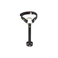 Пара браслетів на зап'ясті і палець Bijoux Indiscrets MAZE Hand Bracelet Harness Black, екошкіра - Master