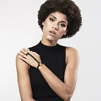Пара браслетів на зап'ясті і палець Bijoux Indiscrets MAZE Hand Bracelet Harness Black, екошкіра - Master